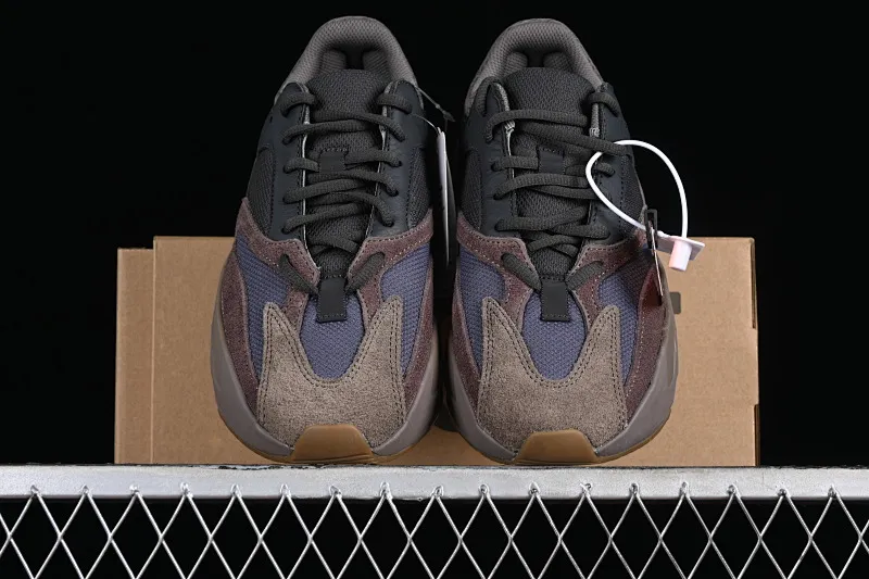 All Categories Ad Yeezy Coconut Series G Version Ad Calabasas Yeezy Boost 700 Runner EE9614 Kanye Coconut 700 3M Reflective Running Shoes